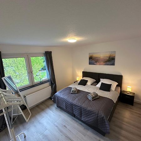 Moderne Ferienwohnung Fuer 4-5 Personen Mitten In Herten*Netflix*Nespresso Herten (North Rhine-Westphalia) Exterior foto